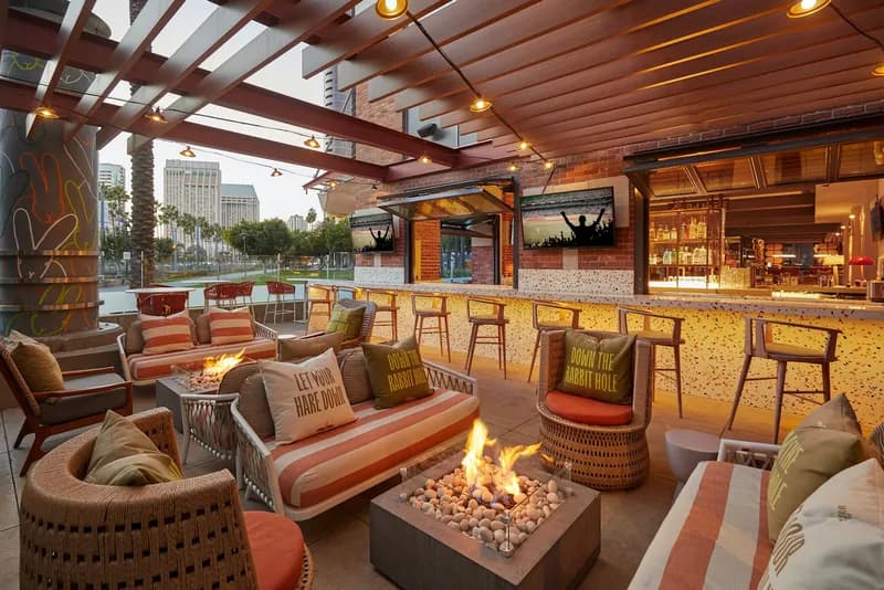 Wild Hare Bar Garden, Cocktail Bars in Gaslamp Quarter