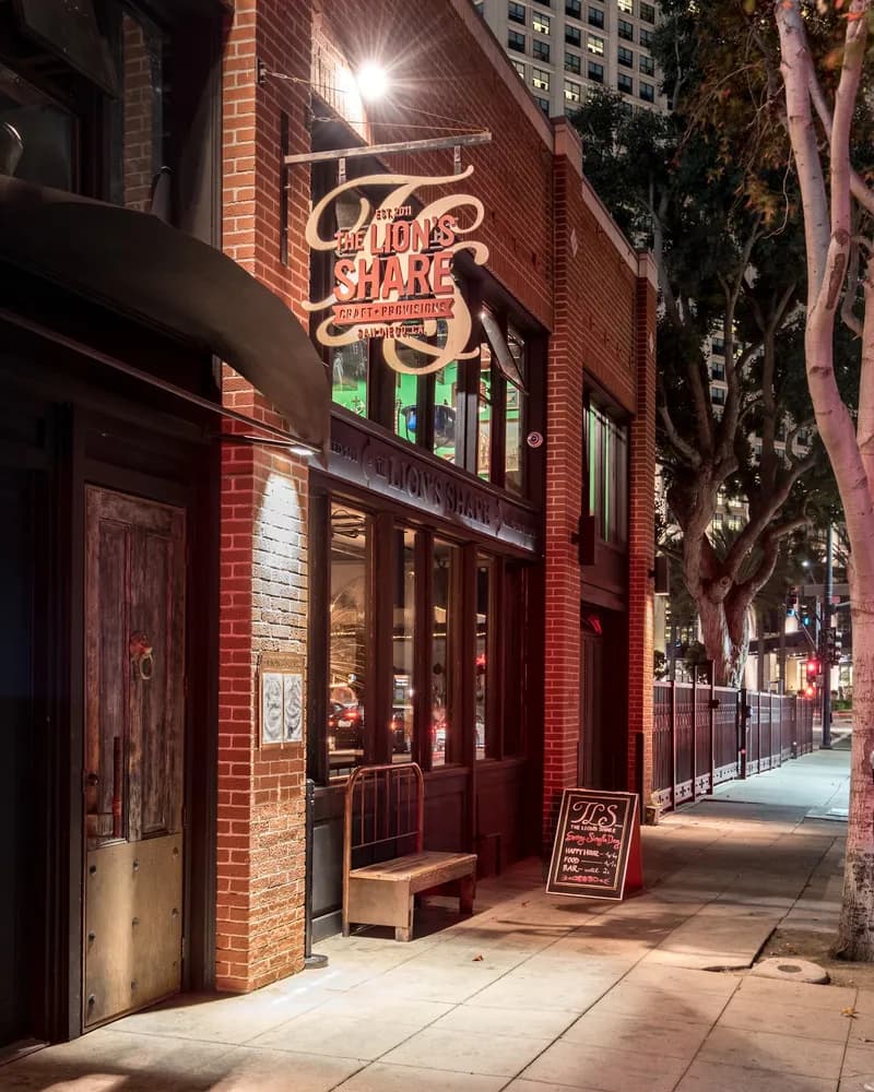 The Lion's Share, American in Gaslamp Quarter