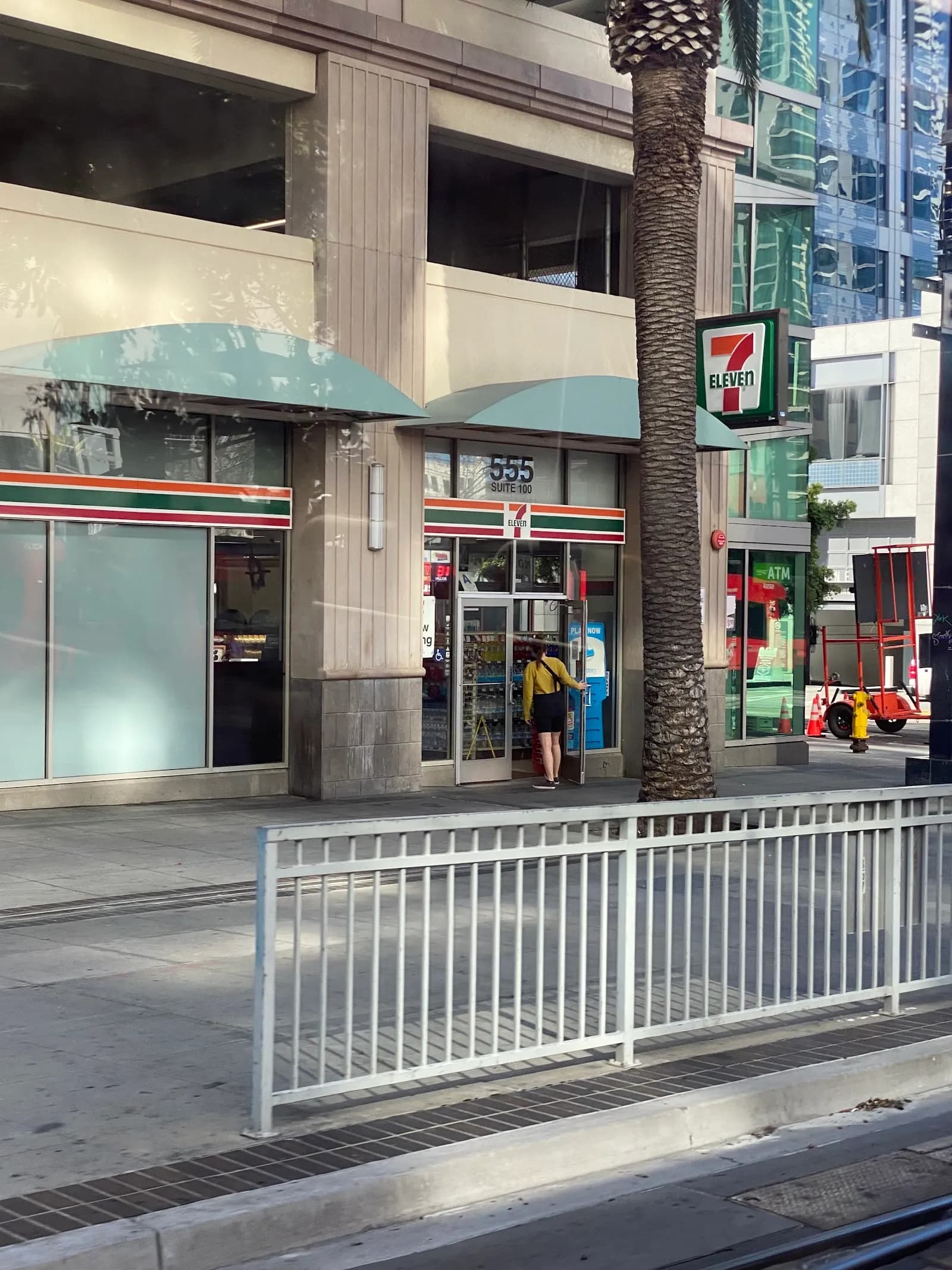 7-Eleven, Pizza in Little Italy