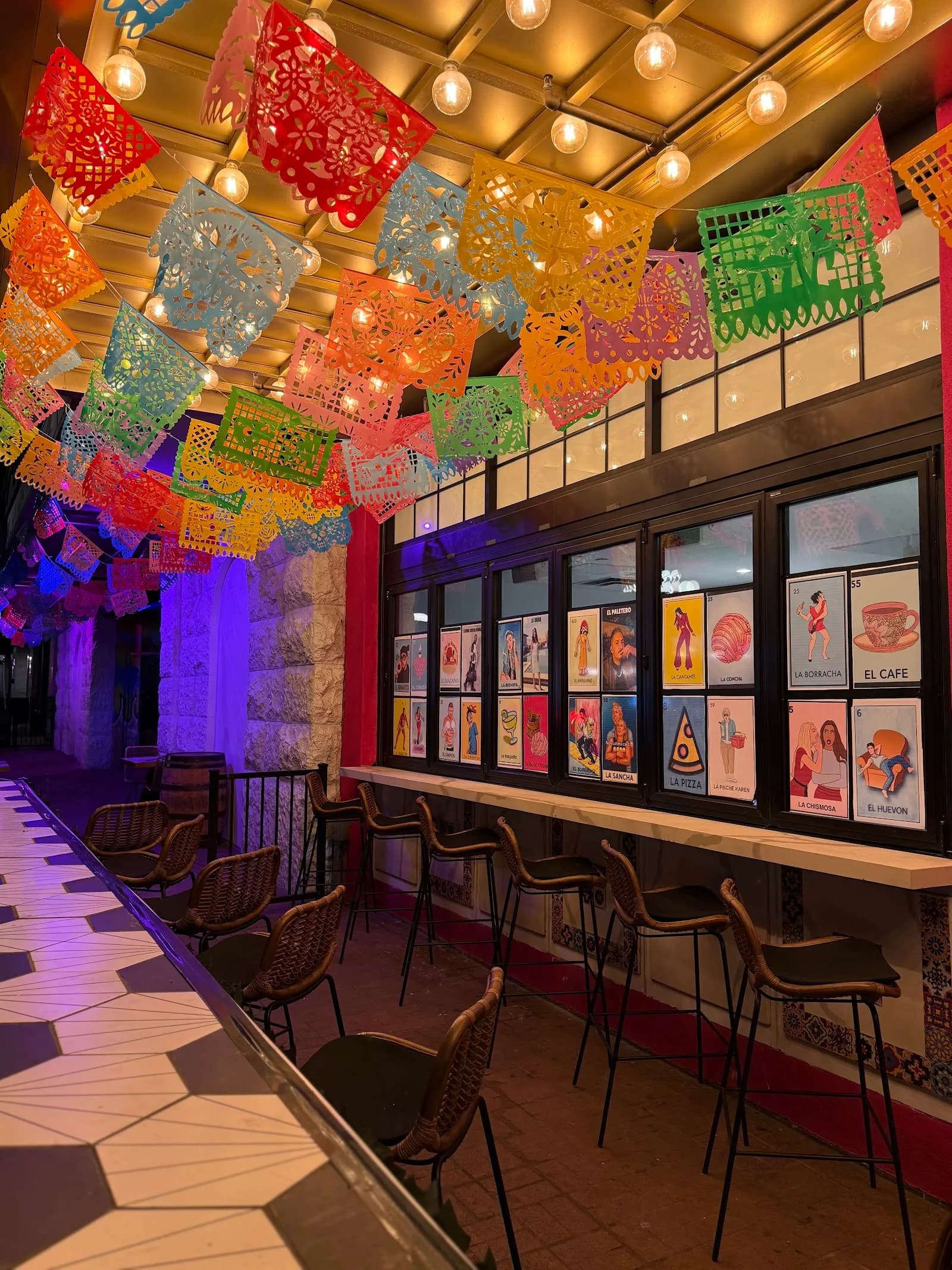 Mama's Cafe & Pizzeria, Coffee Shops in Gaslamp Quarter