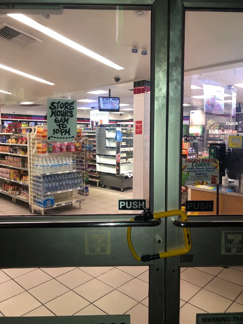 7-Eleven, Pizza in Little Italy