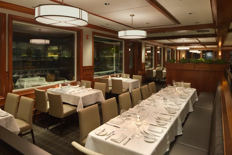 Top of the Market - San Diego, Seafood in Little Italy