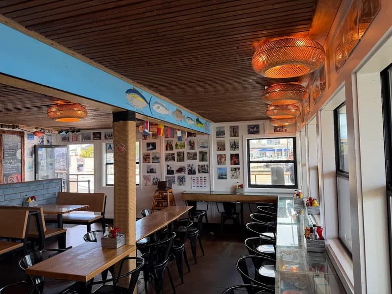 Mitch's Seafood, Seafood in Point Loma