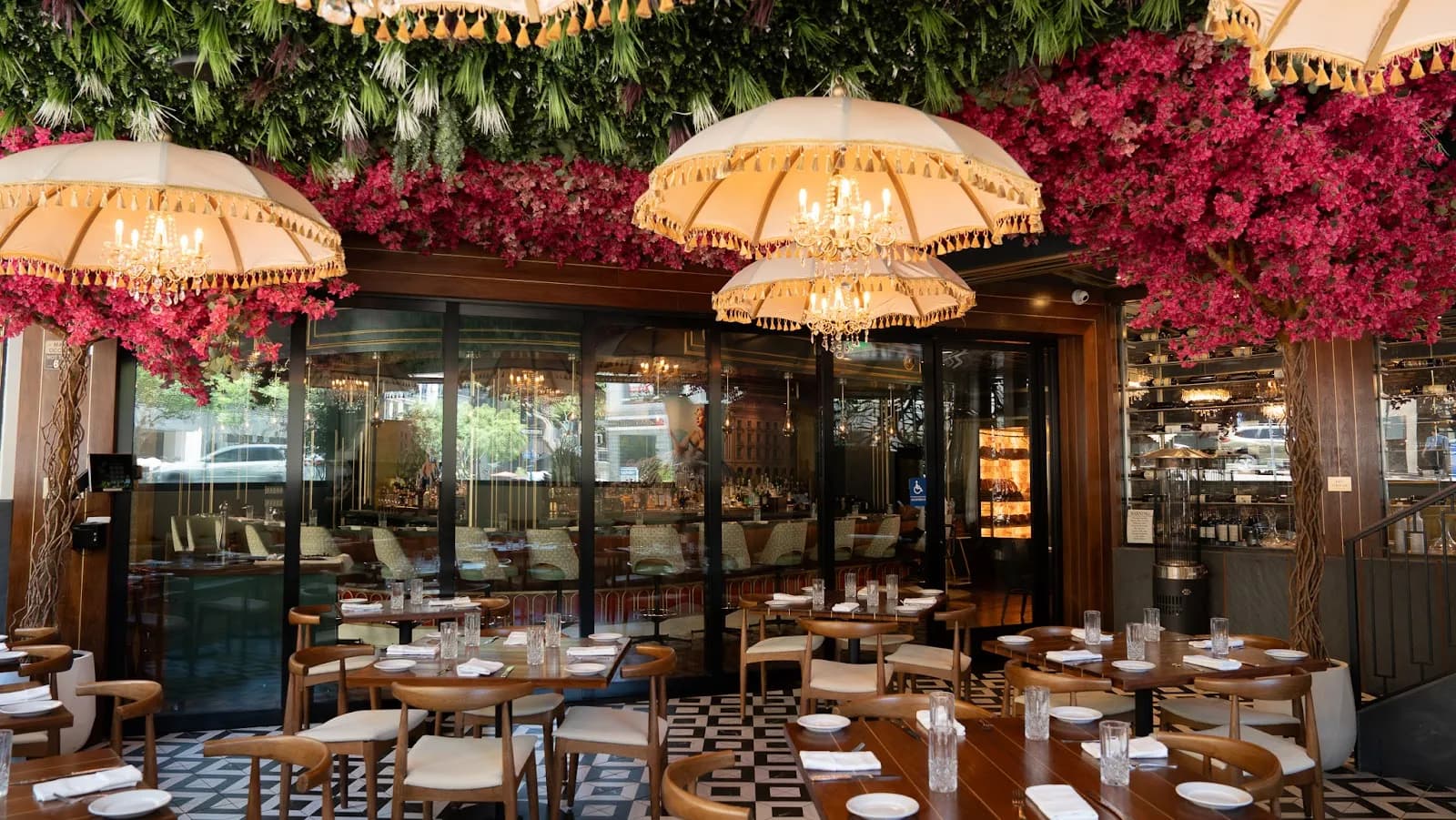 Piedra Santa, Steakhouse in Little Italy