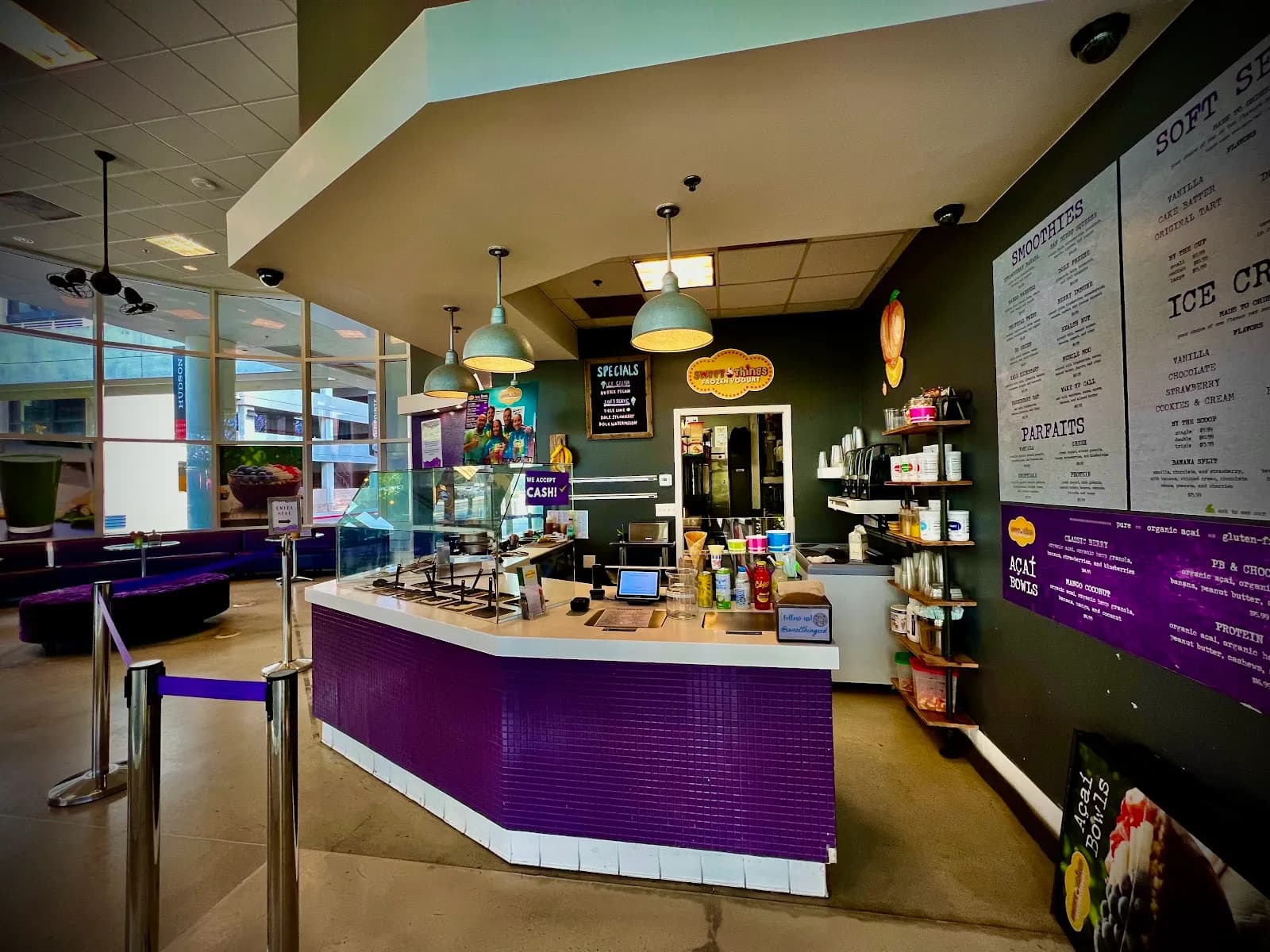 Sweet Things, Ice Cream & Dessert in Barrio Logan