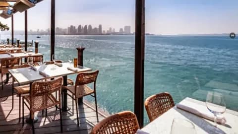 C Level Lounge, Restaurants in Point Loma