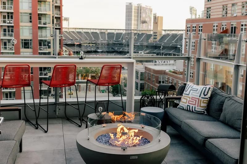 Borrego Rooftop, Restaurants in East Village