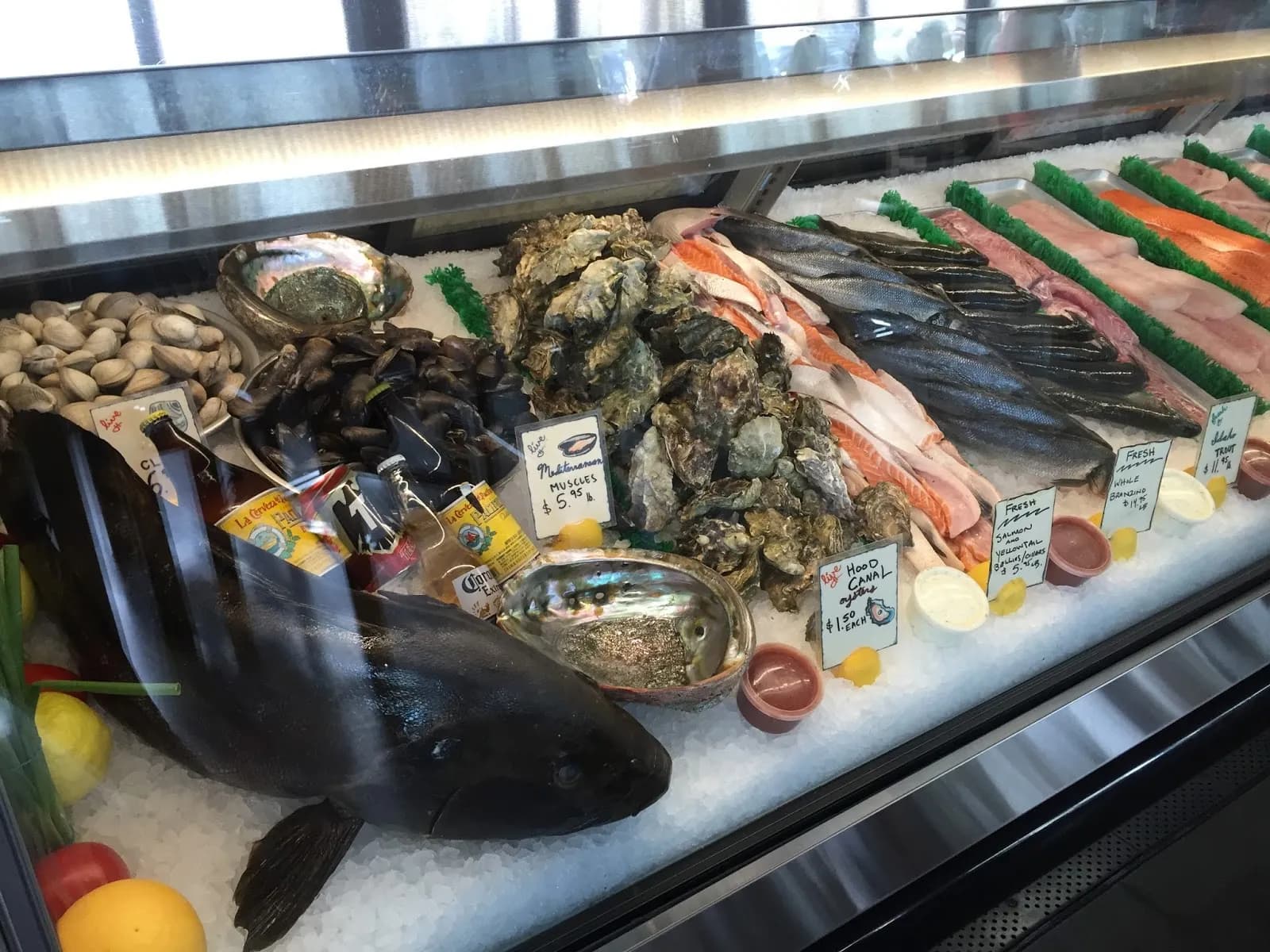 El Pescador Fish Market, Seafood in La Jolla