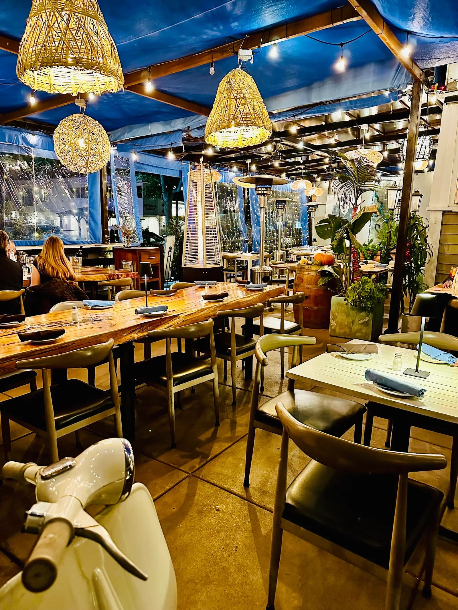 Piazza 1909, Italian in La Jolla