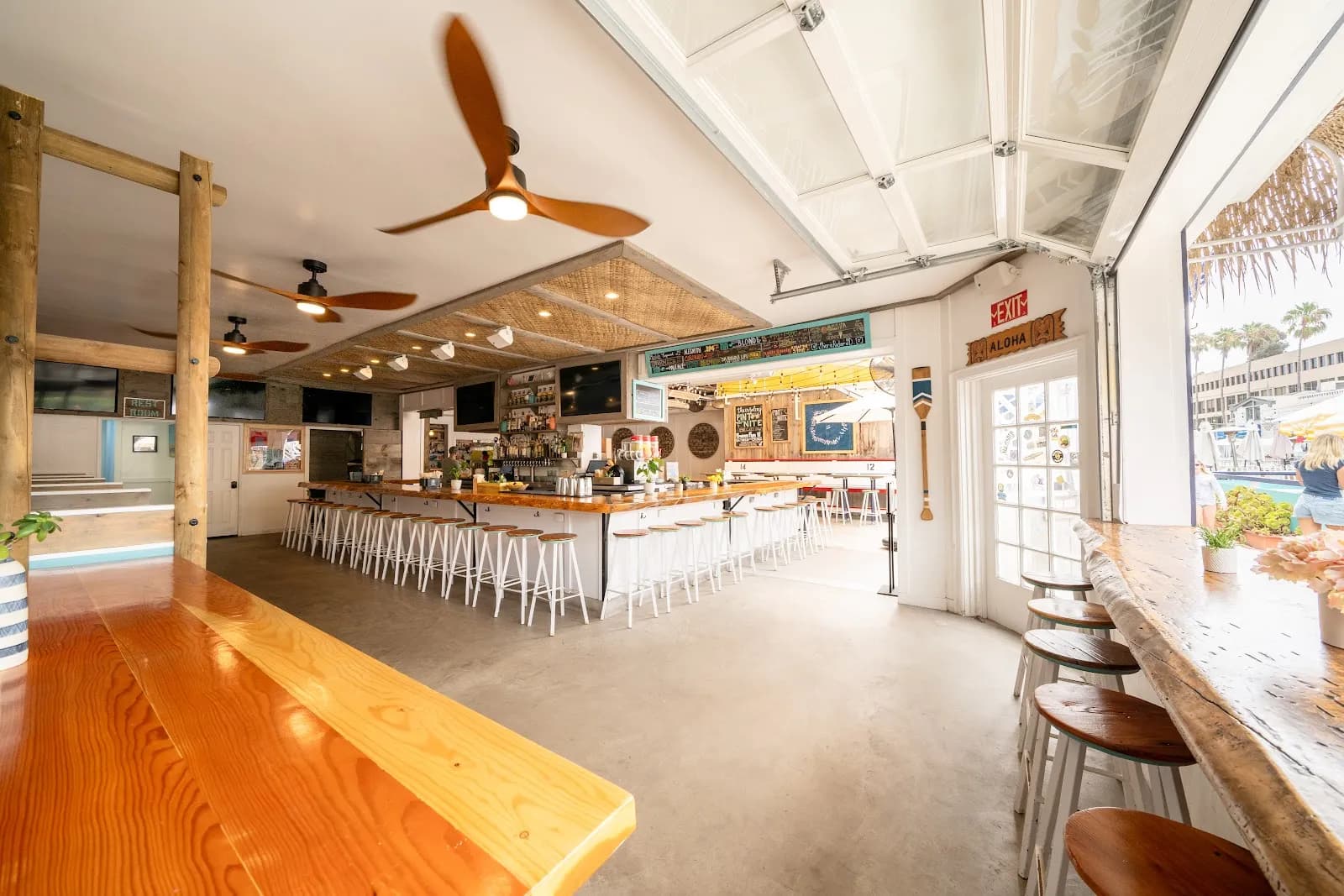 Shore Rider Bar in La Jolla