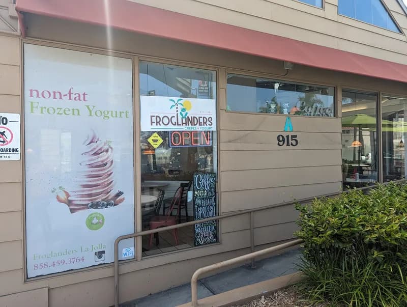 Froglanders Crepes & Yogurt, Restaurants in La Jolla