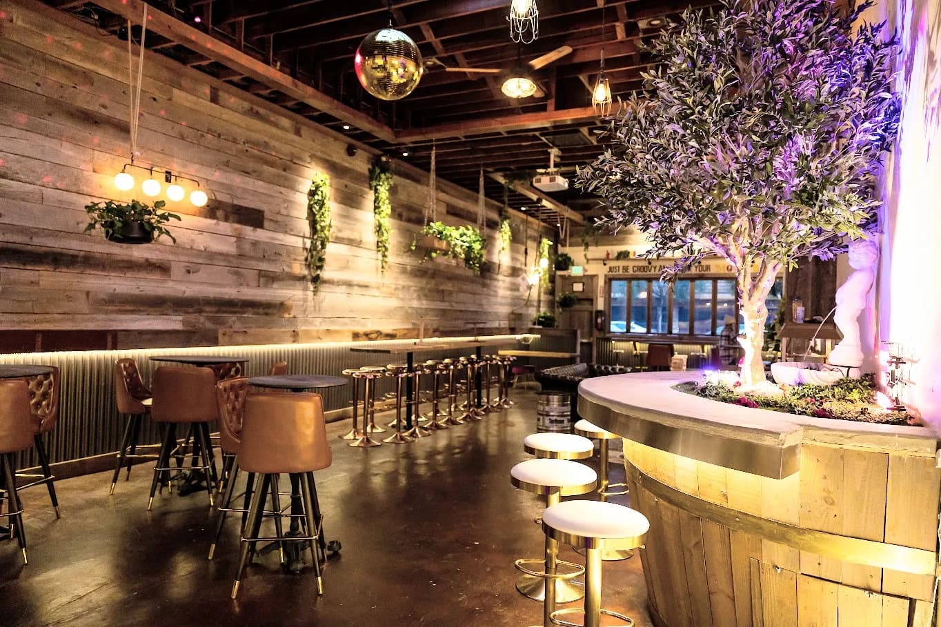 The Collective, Cocktail Bars in Pacific Beach