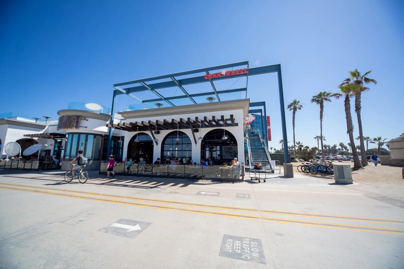 Cannonball, Sushi in Mission Beach
