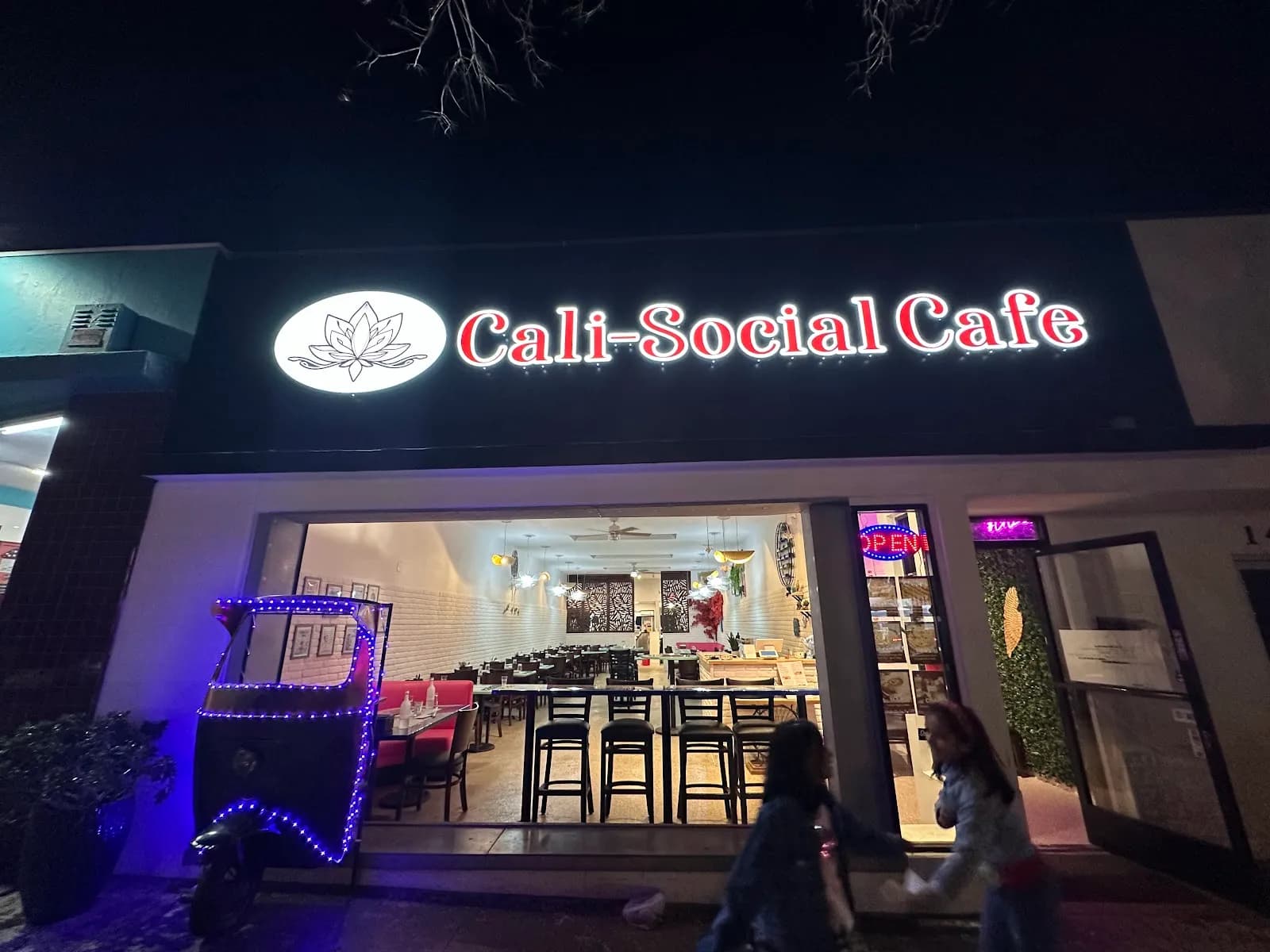 Cali Social Cafe | San Diego, Indian in Pacific Beach