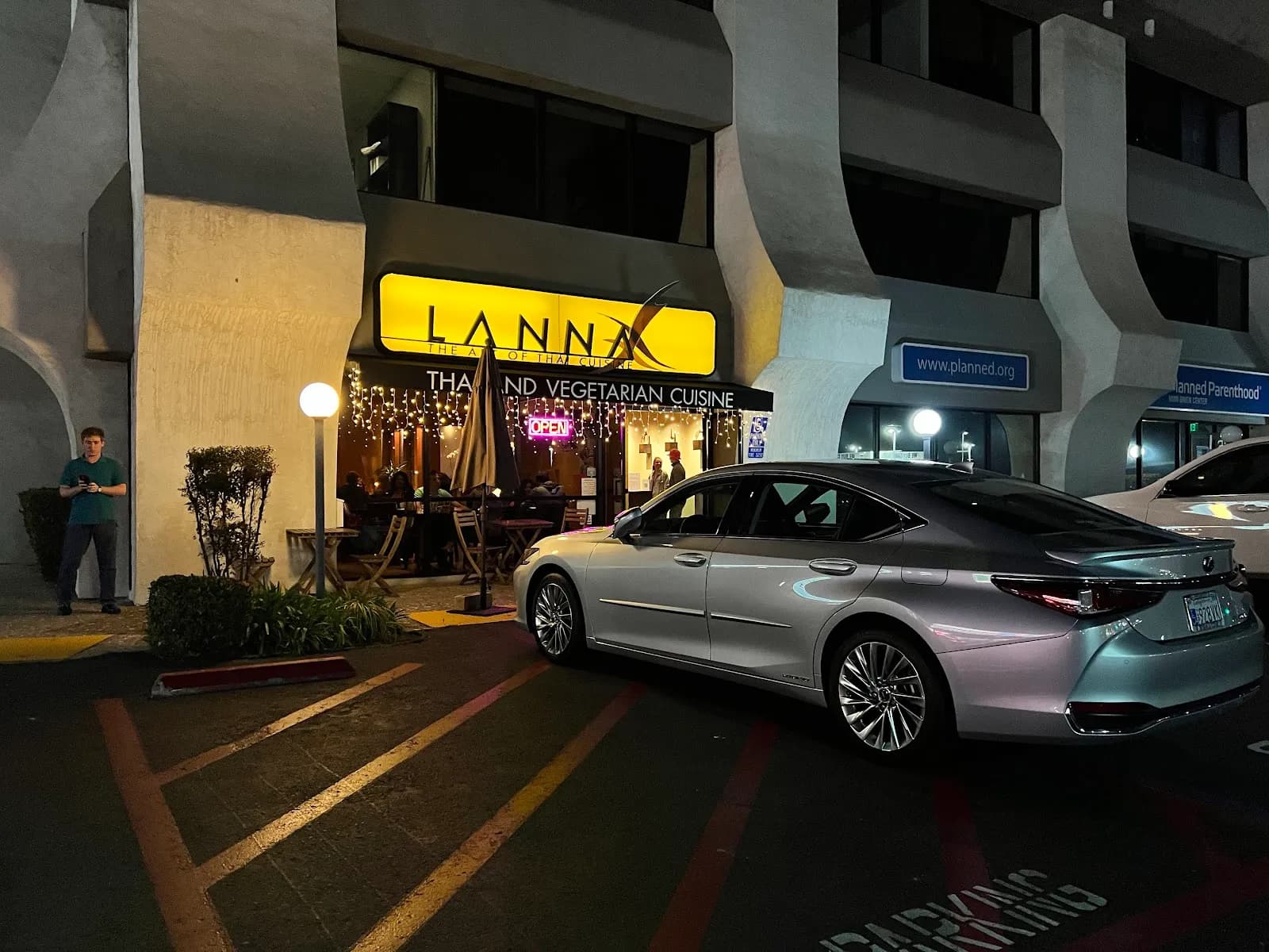 Lanna Thai Cuisine, Seafood in Bay Park