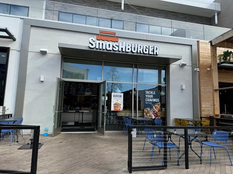 Smashburger, Burgers in University City