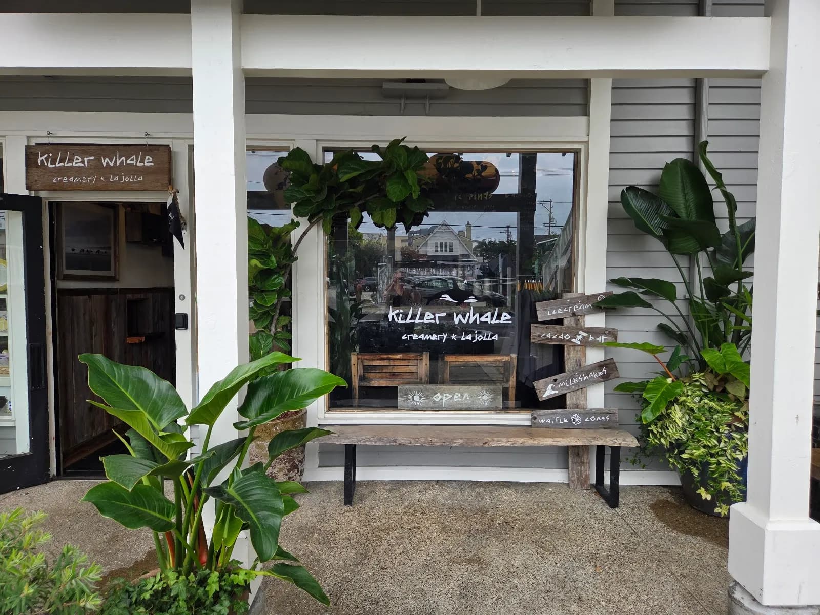 Killer Whale Creamery, Ice Cream & Dessert in La Jolla