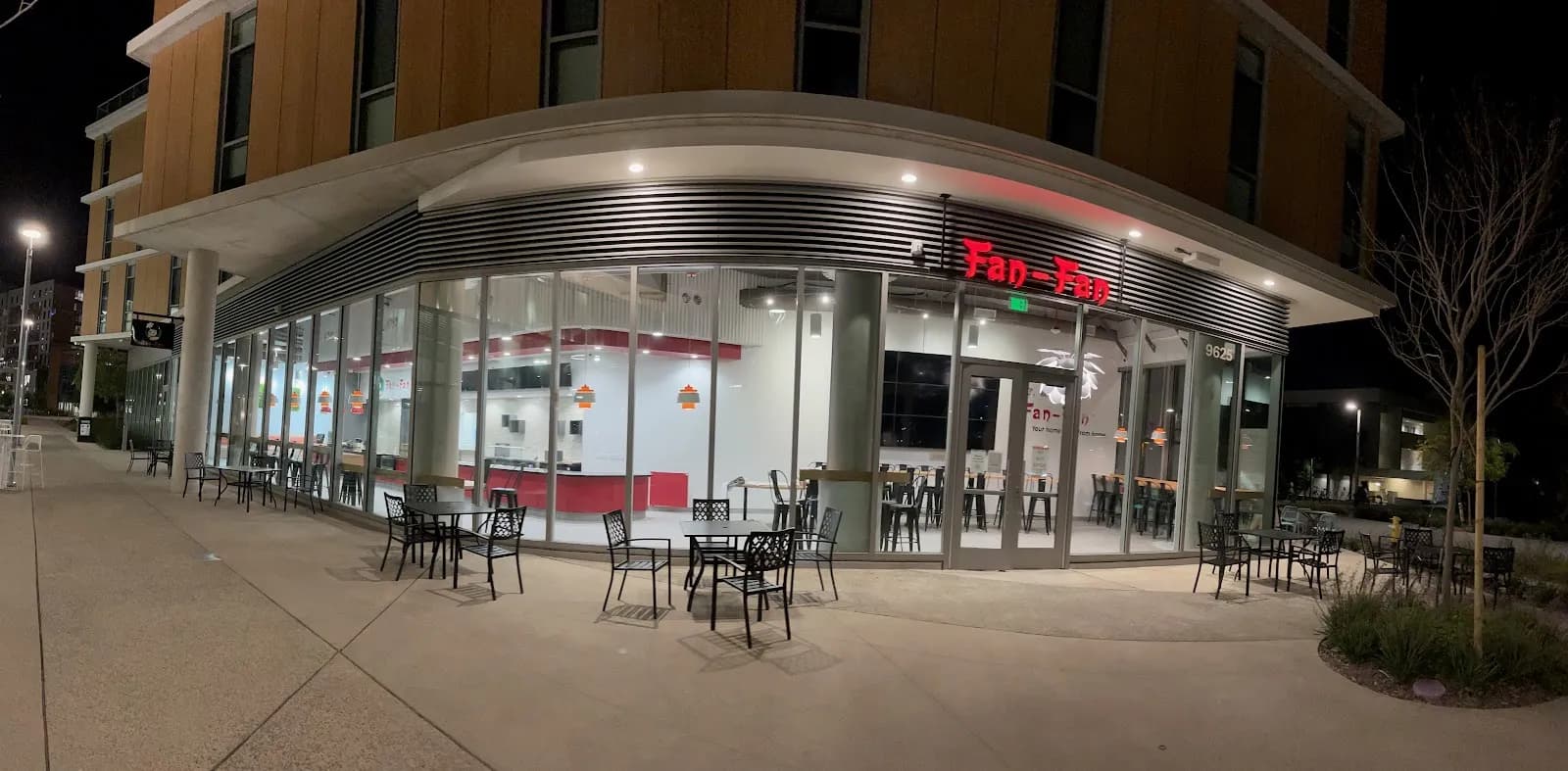 Fan-Fan, Chinese in University City