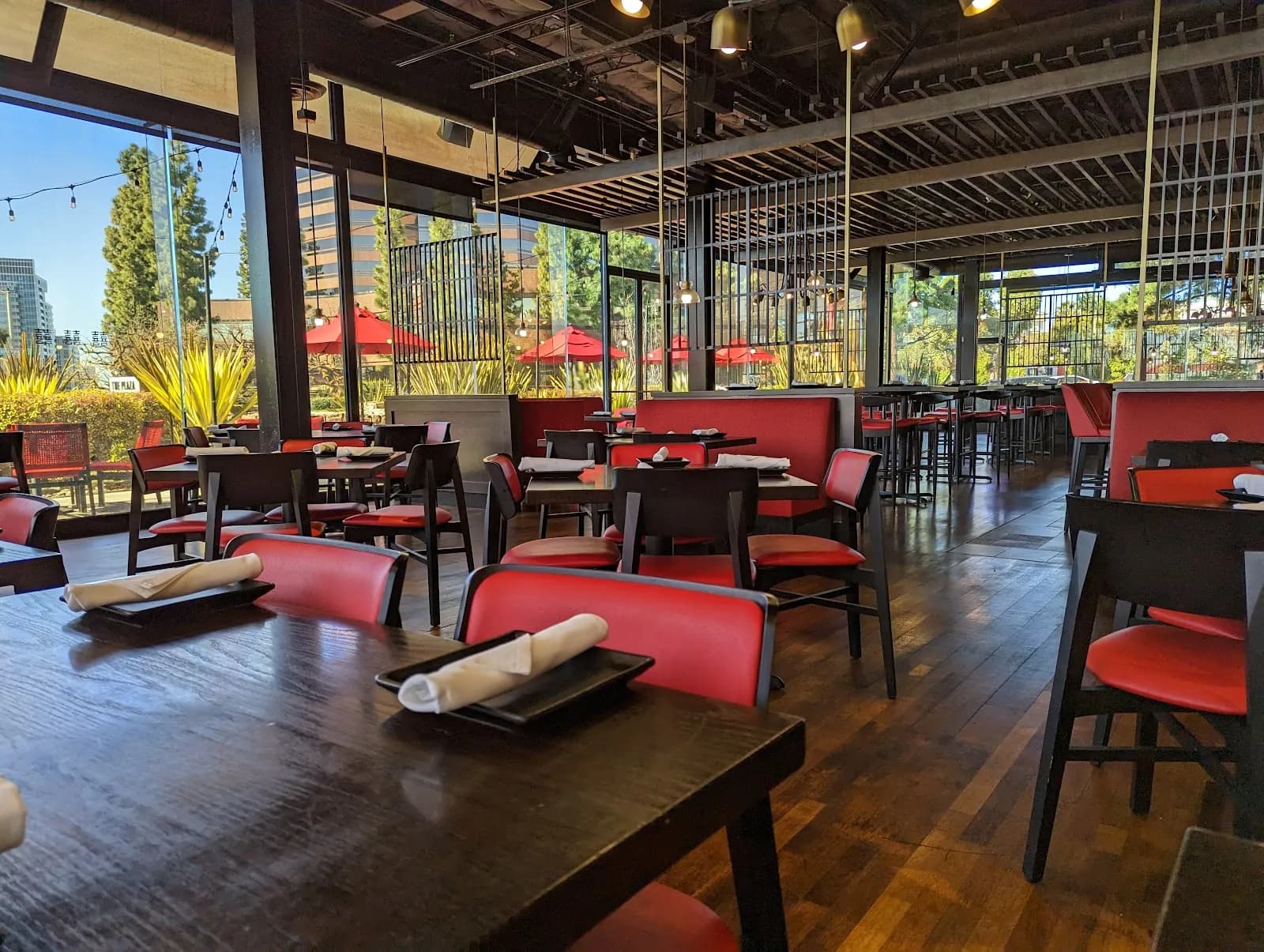 P.F. Chang's, Sushi in University City