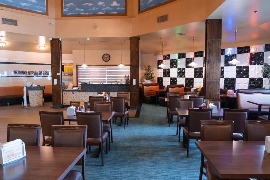 Great Plaza Buffet, Sushi in Pacific Beach