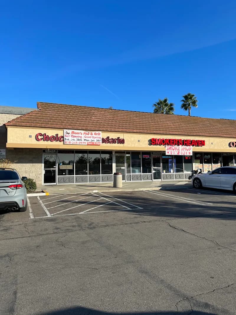 Mom's Pho & Grill, Vietnamese in La Jolla