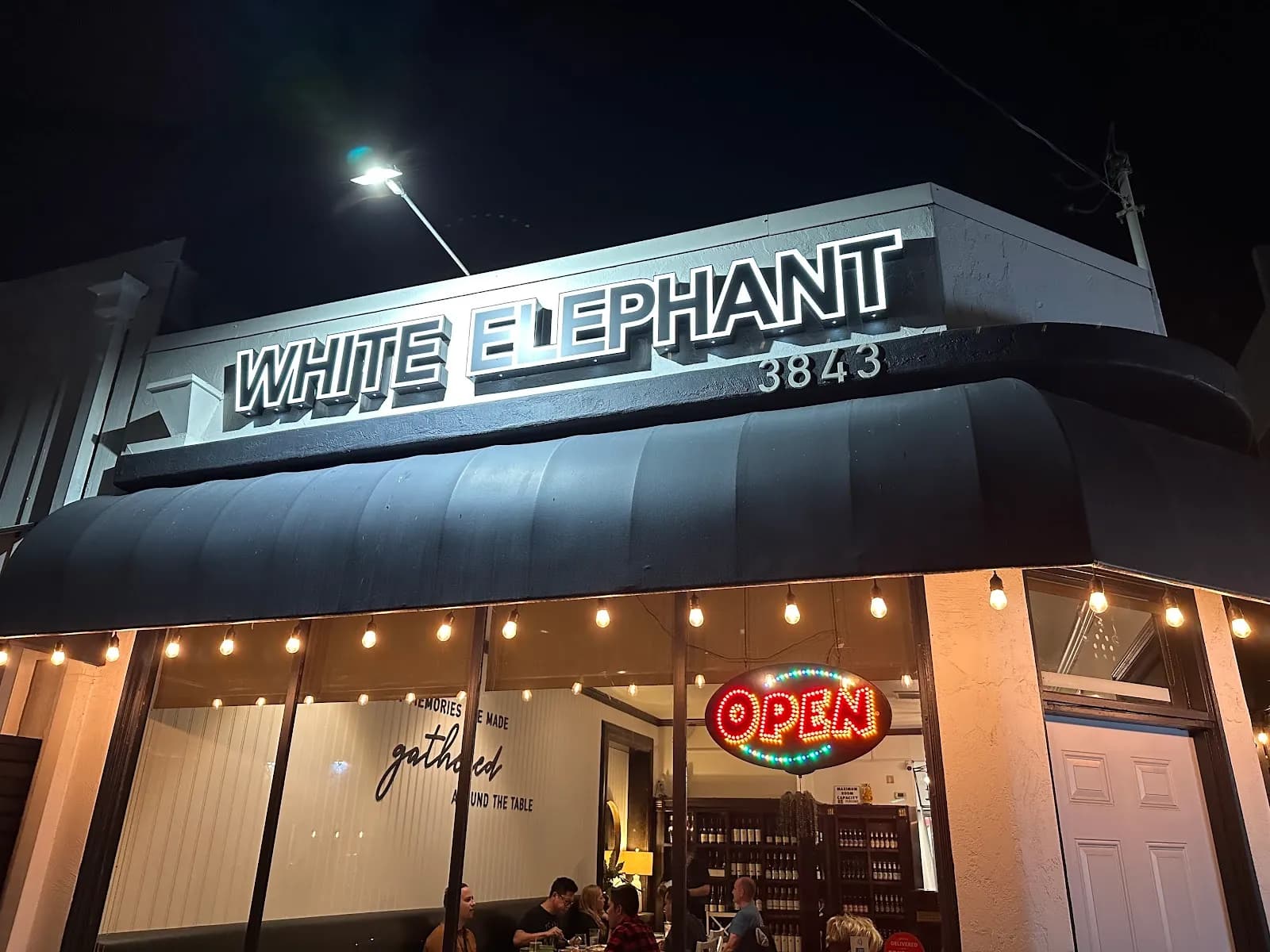White Elephant Asian Kitchen, Thai in Hillcrest