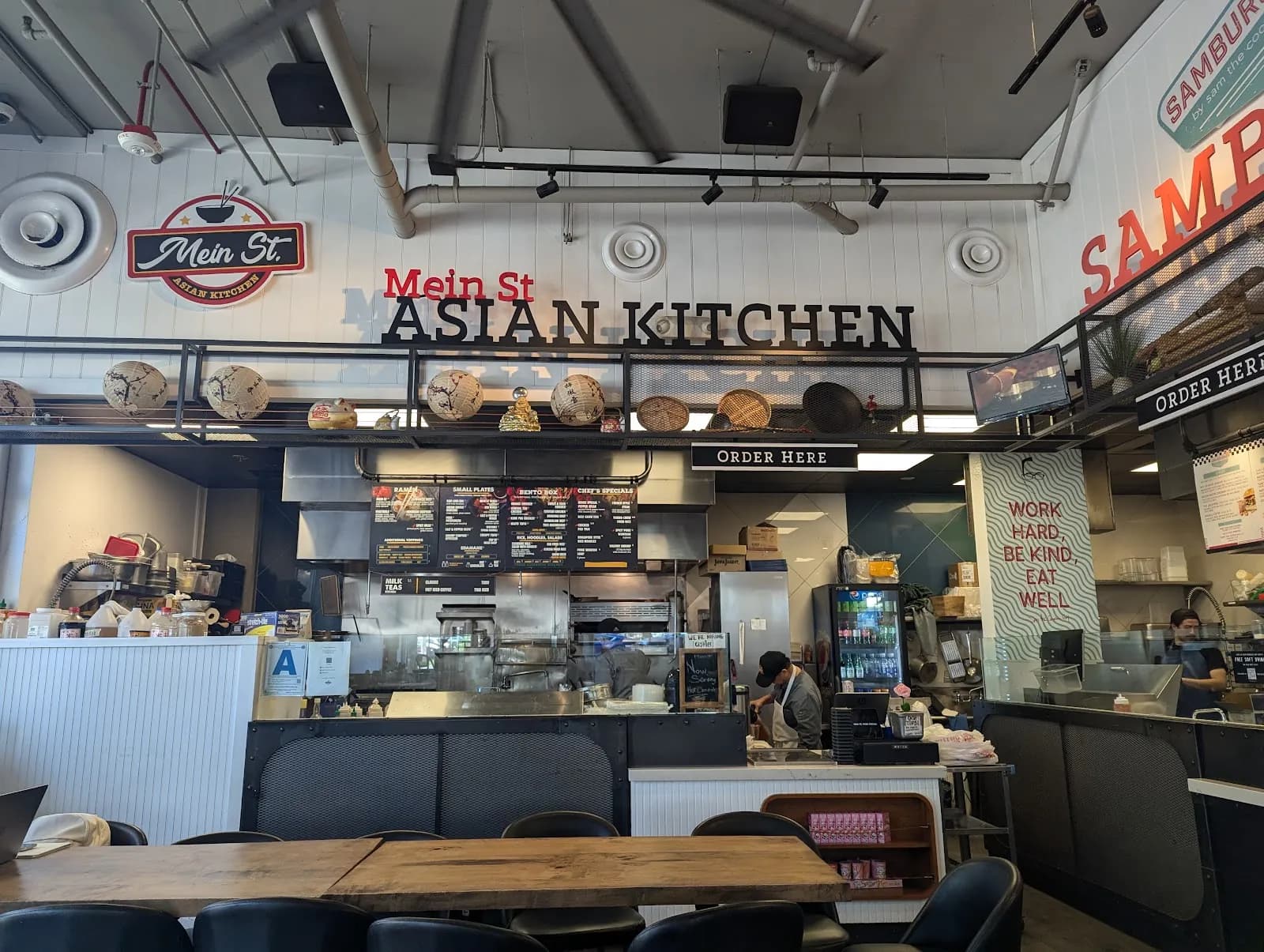 Mein St. Asian Kitchen, Chinese in Little Italy