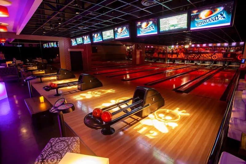 East Village Tavern+Bowl, Cocktail Bars in East Village