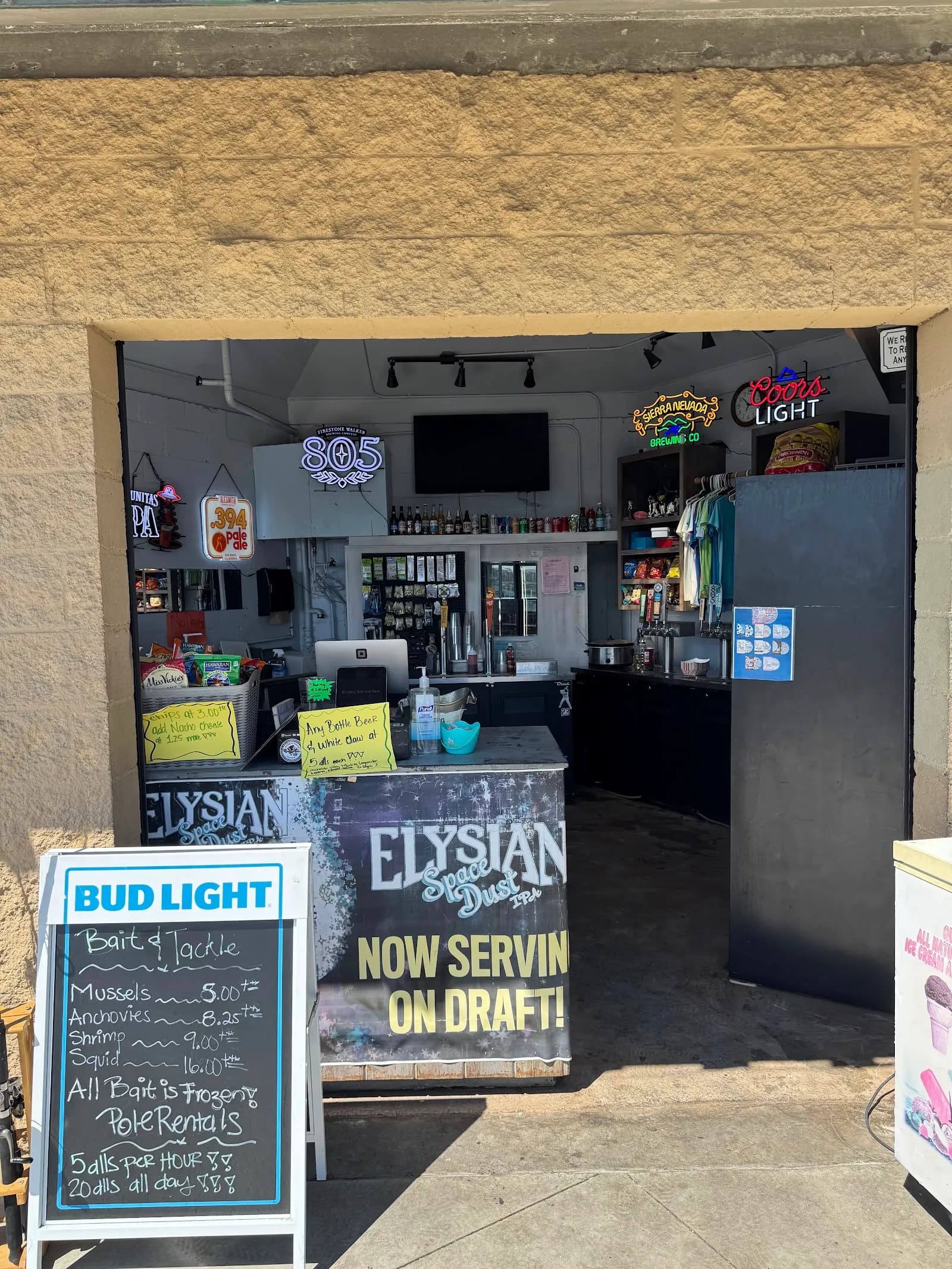 Burgers, Bait & Beer, Restaurants in Gaslamp Quarter