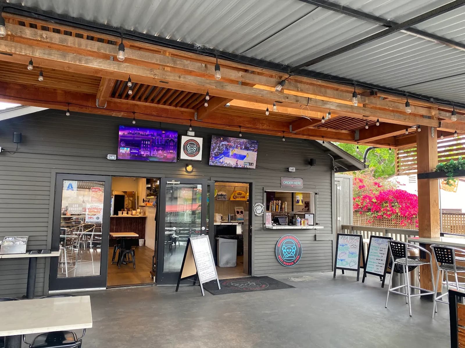 Bonehead Burger Co., Restaurants in Old Town