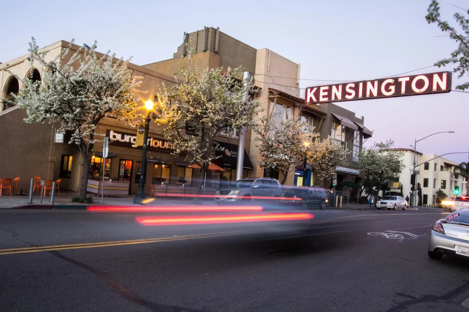 Burger Lounge, Restaurants in Kensington