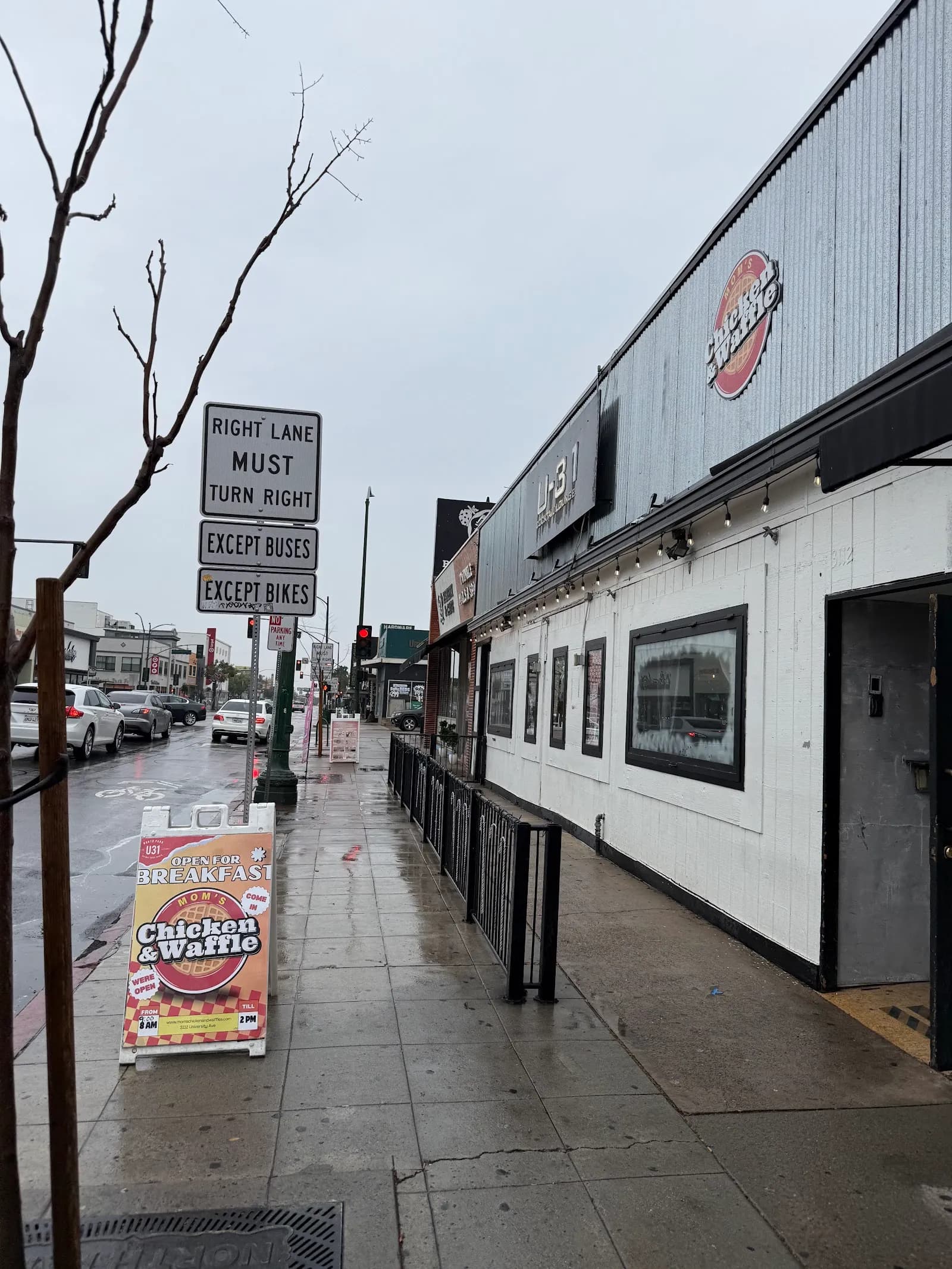 Mom's Chicken and Waffles in North Park