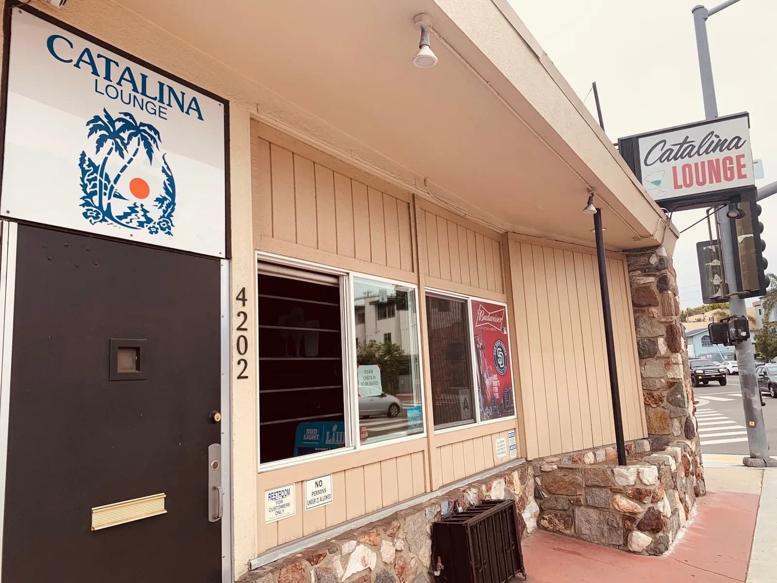 Catalina Lounge in Point Loma