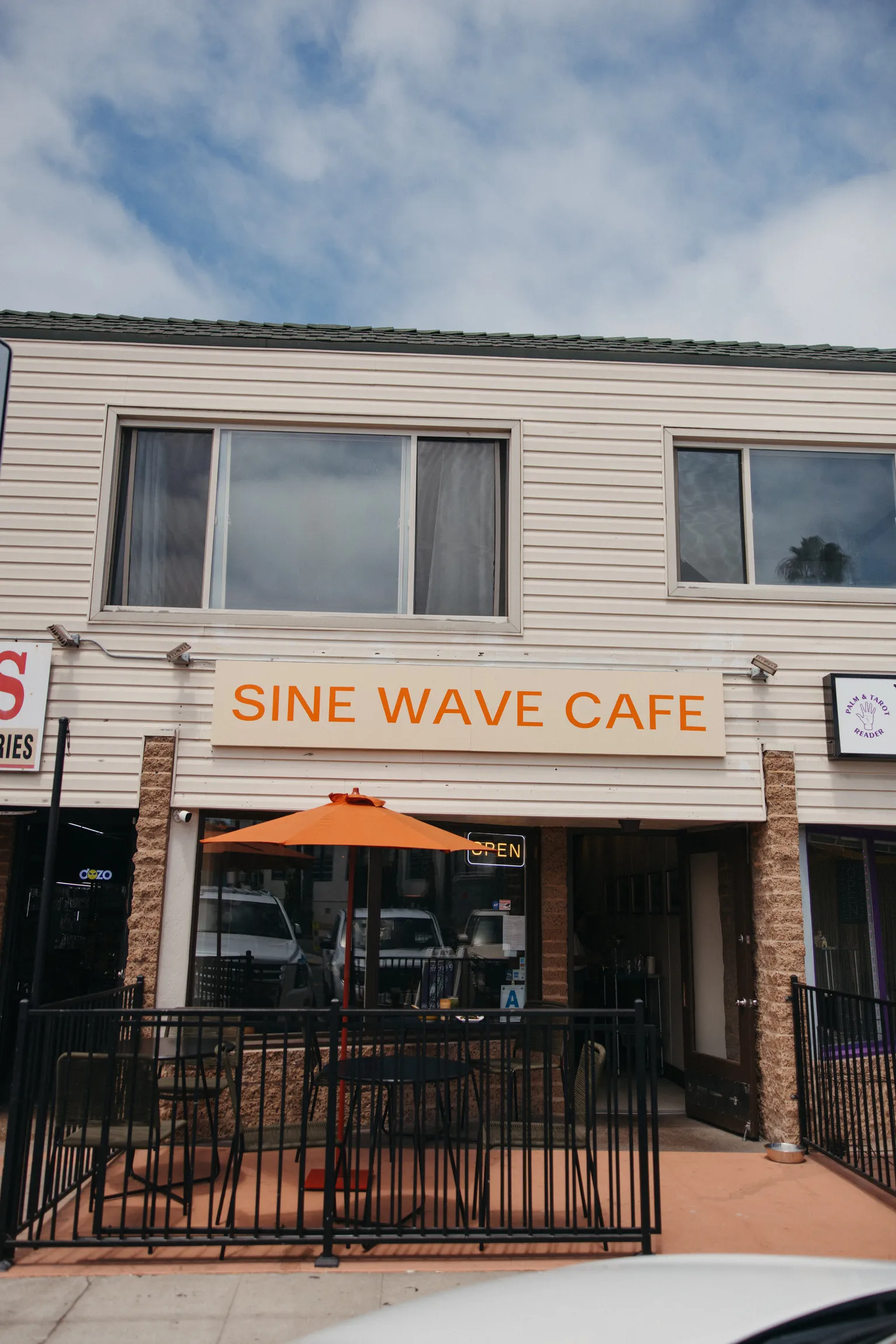 Sine Wave Cafe in Ocean Beach