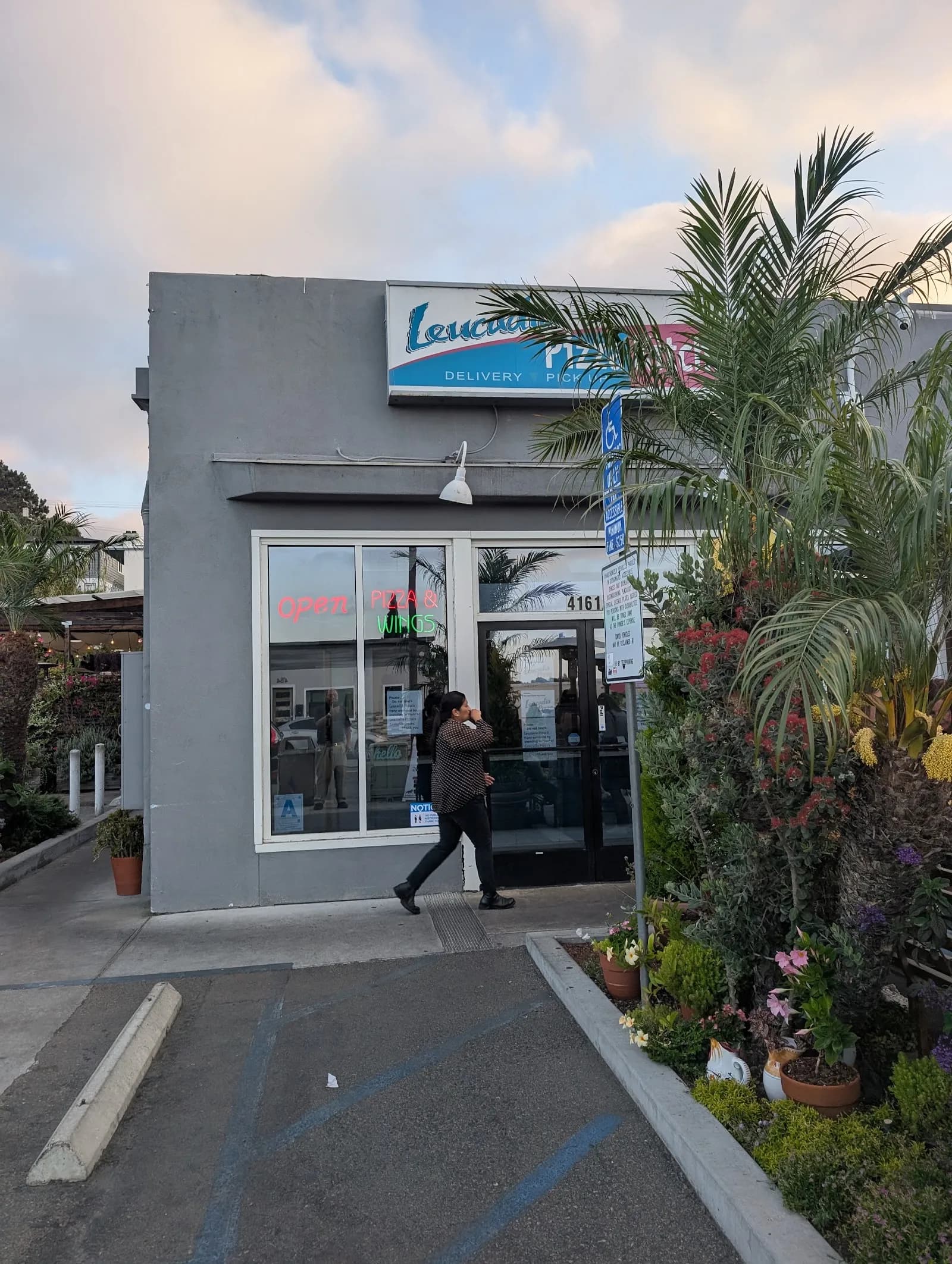Leucadia Pizzeria & Italian Restaurant in Point Loma