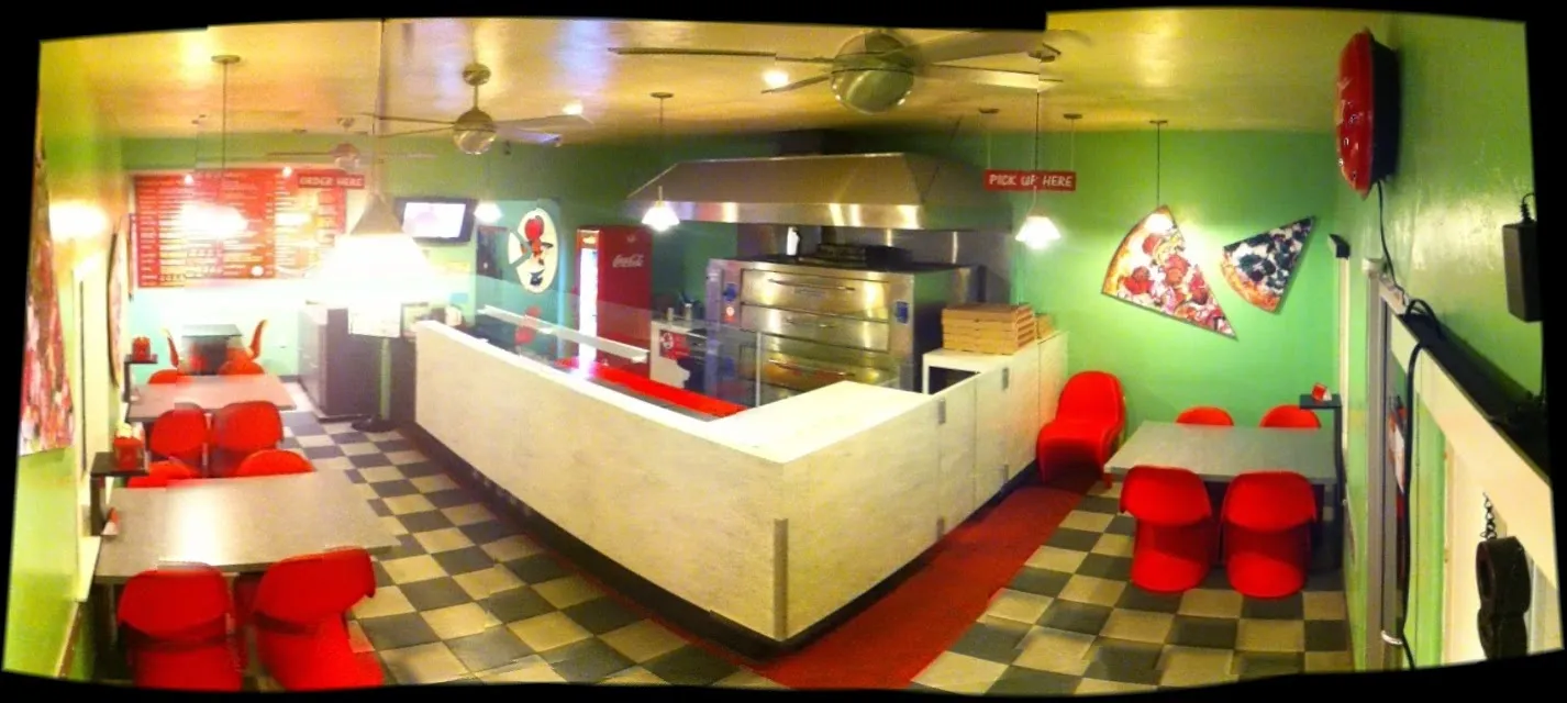 Rosaria Pizza in Mission Beach