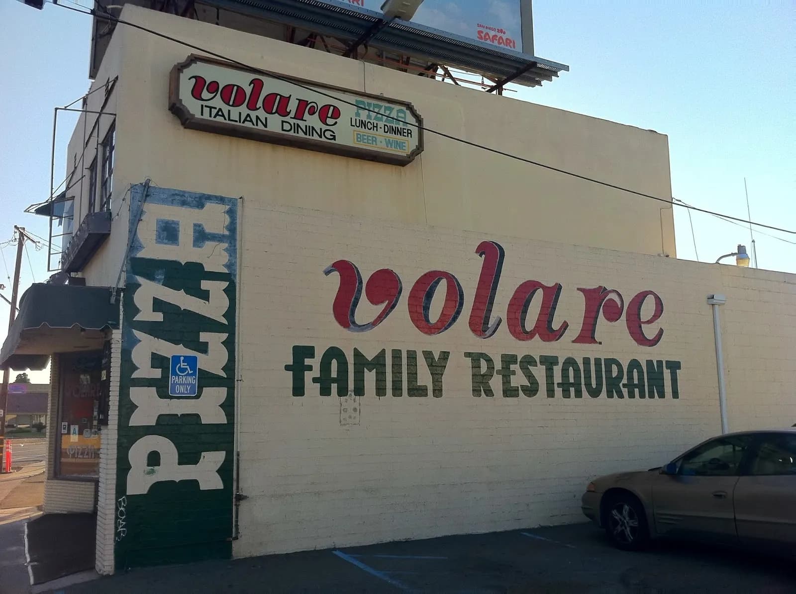 Volare Italian Restaurant in Old Town