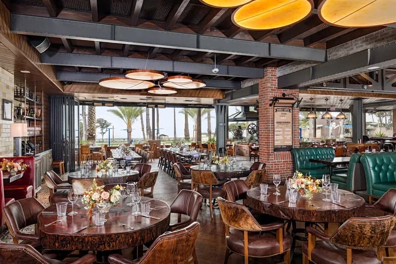 Meat On Ocean, Restaurants