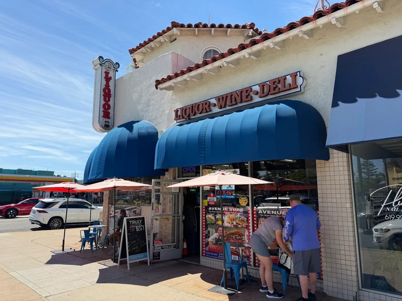 Avenue Liquor and Wine Shoppe in Coronado
