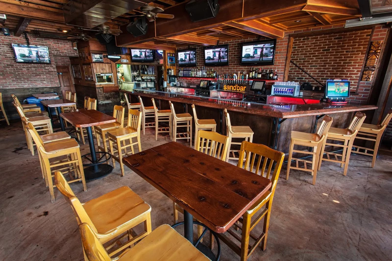 Sandbar Sports Grill in Mission Beach