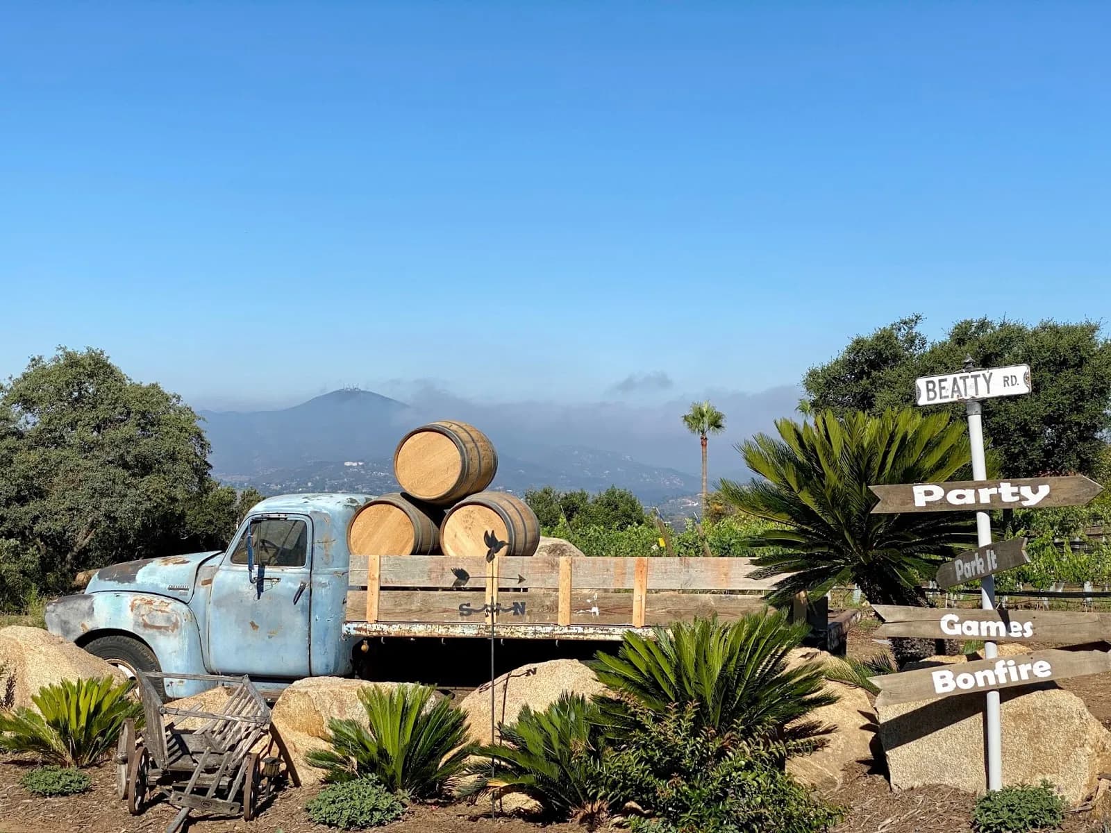 Rustic Ridge Vineyards, Bars in San Diego