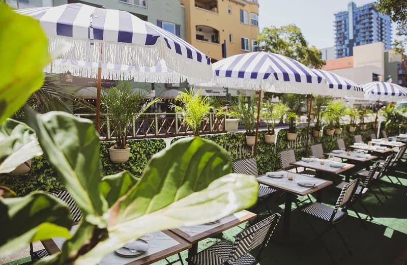 Crudo Ceviche & Oyster Bar, Restaurants in Little Italy