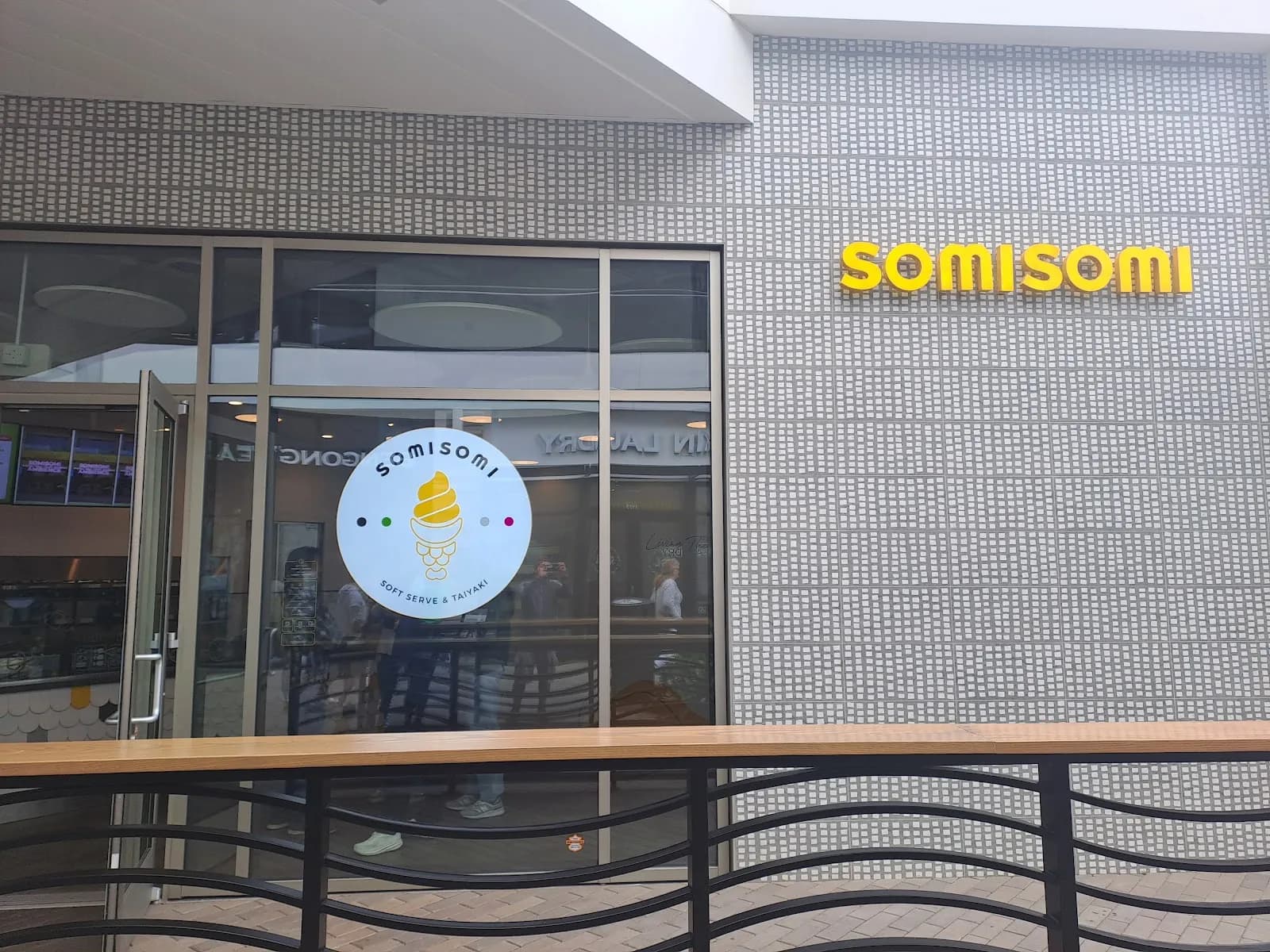Somisomi, Restaurants in University City