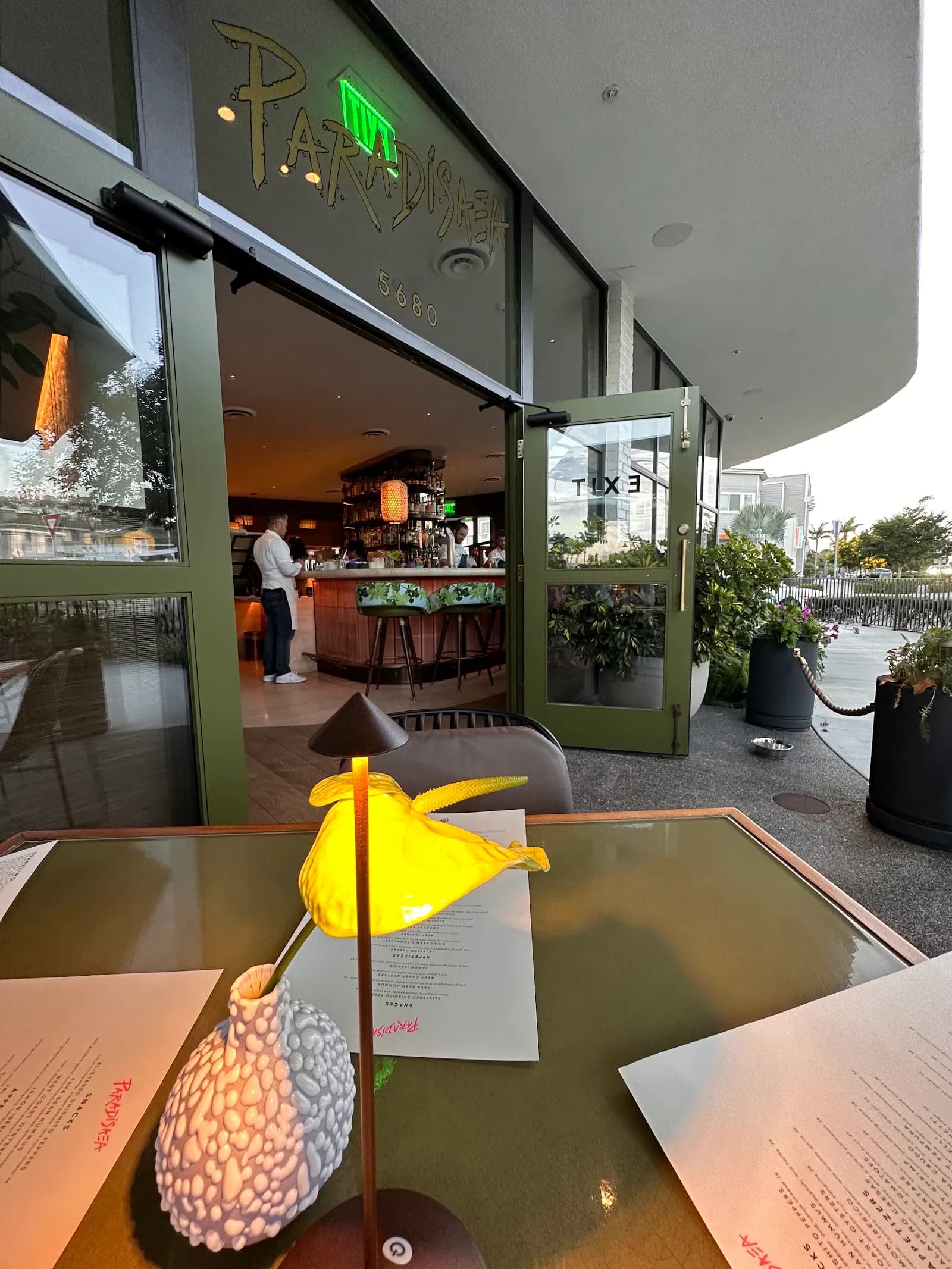 Paradisaea, Restaurants in Bird Rock