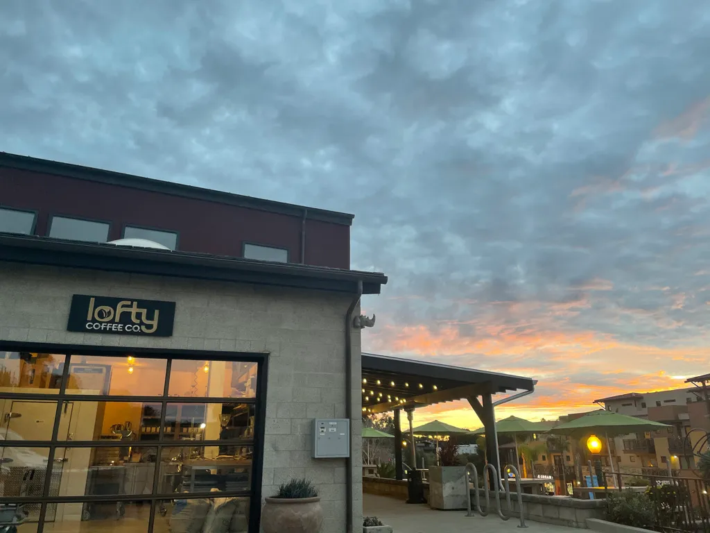 Lofty Coffee Co., Restaurants in Encinitas