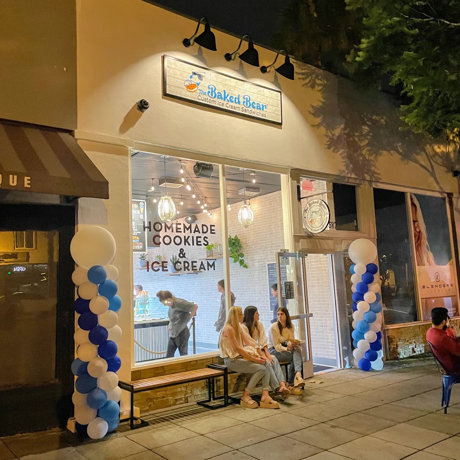 The Baked Bear, Bakeries in Encinitas