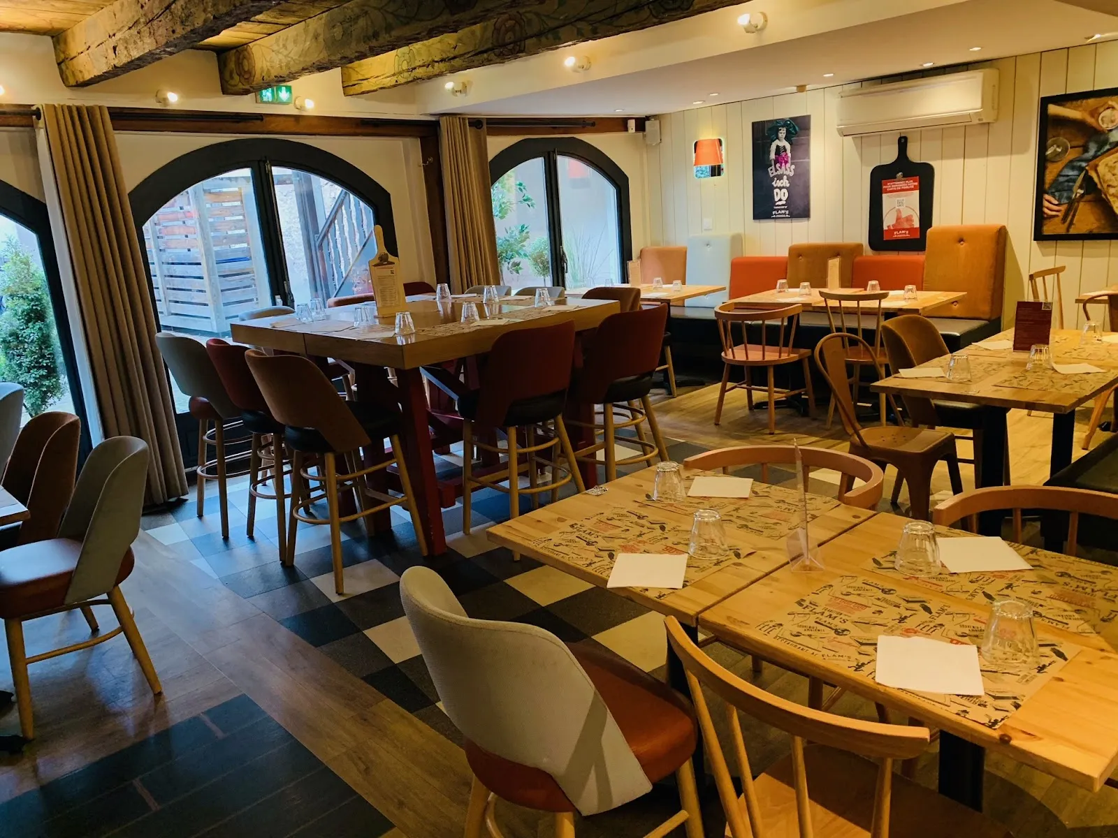 Flam's, Restaurants à Grande Île