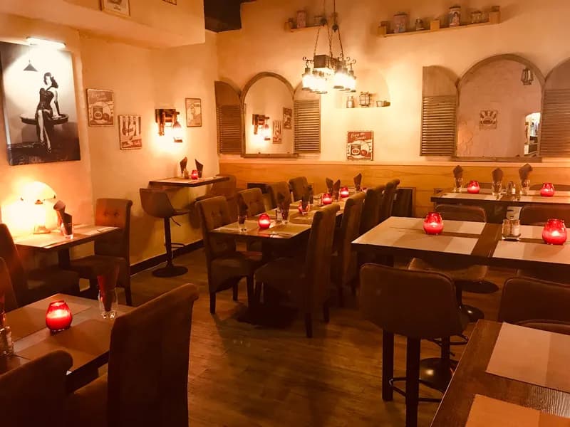 Brasserie Le Vintage, Restaurants in Grande Île