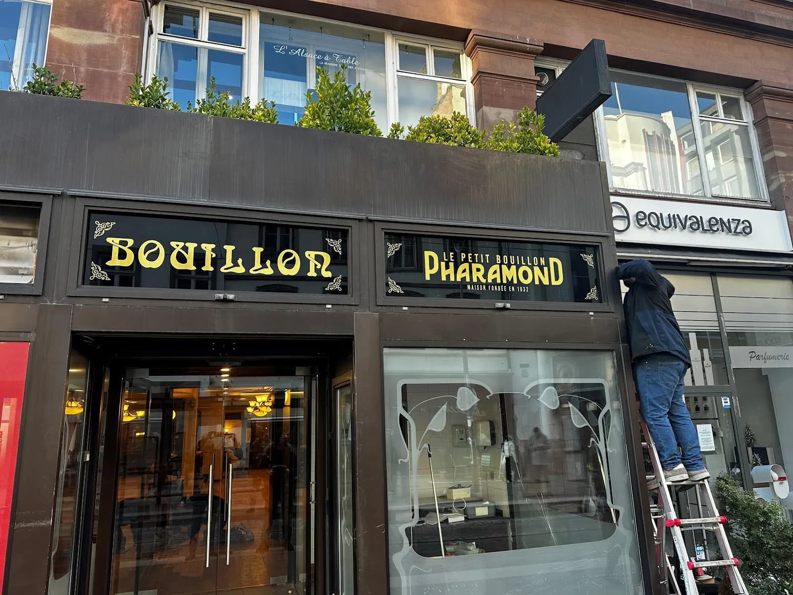 Le Petit Bouillon Pharamond Strasbourg, Restaurants à Grande Île