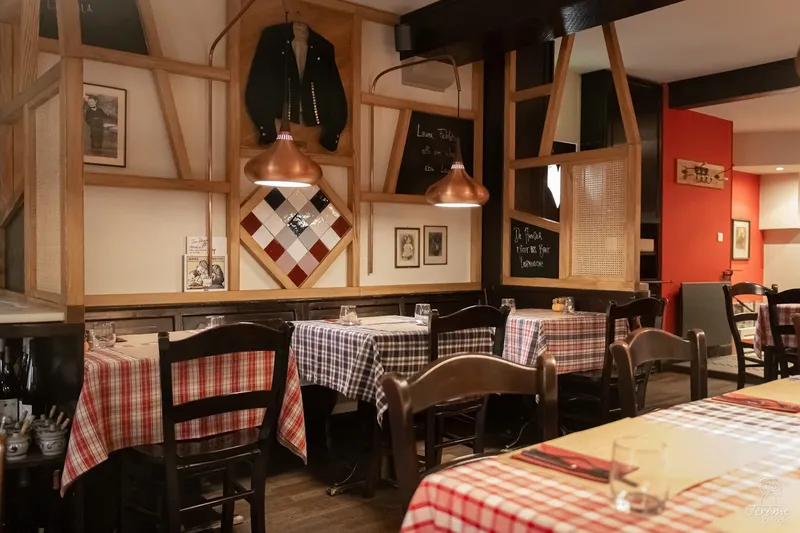 Saint-Sépulcre, Restaurants in Grande Île
